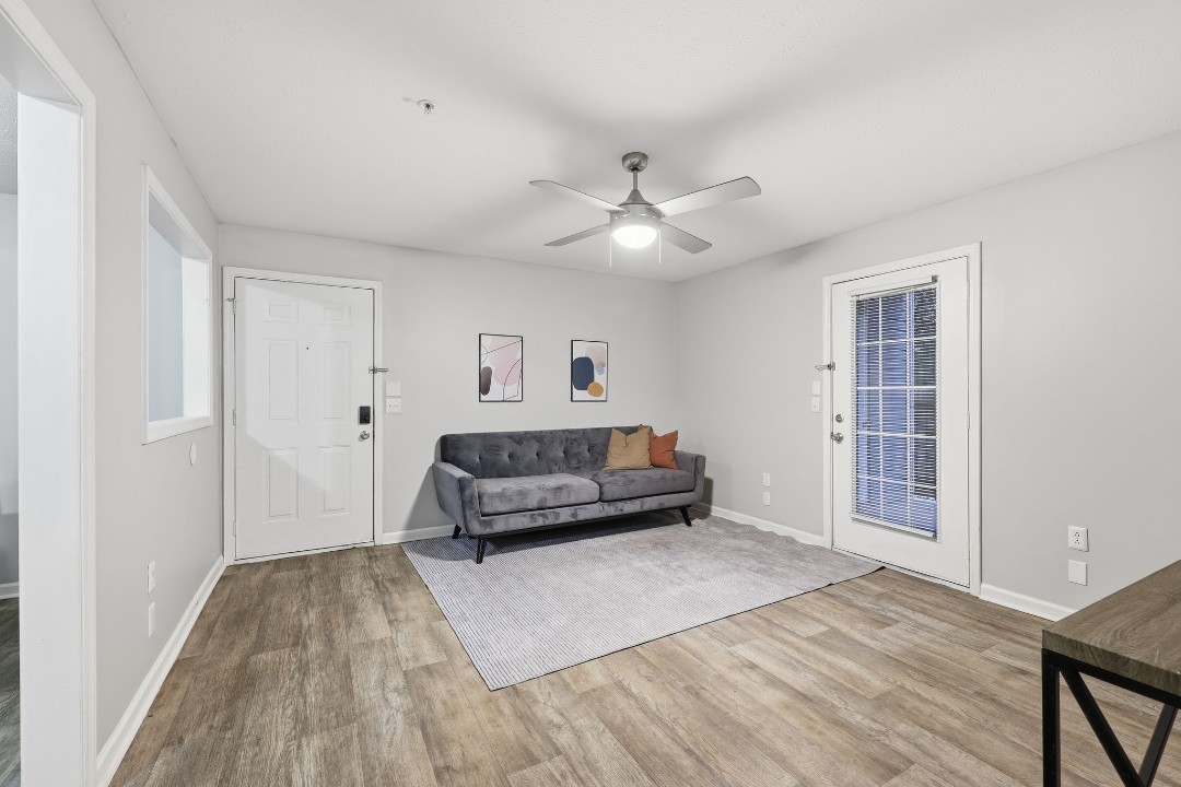 Highland Park apartments · Unit 1003 2/2