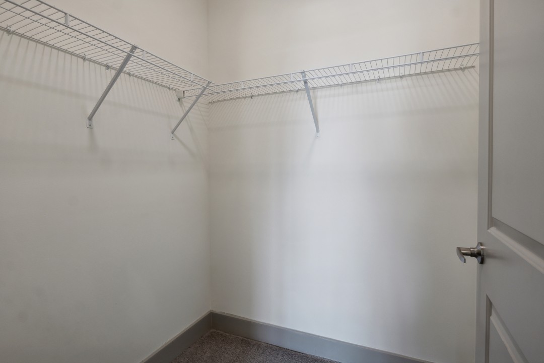 Overlook at Farragut 5106, 1BD/1BA
