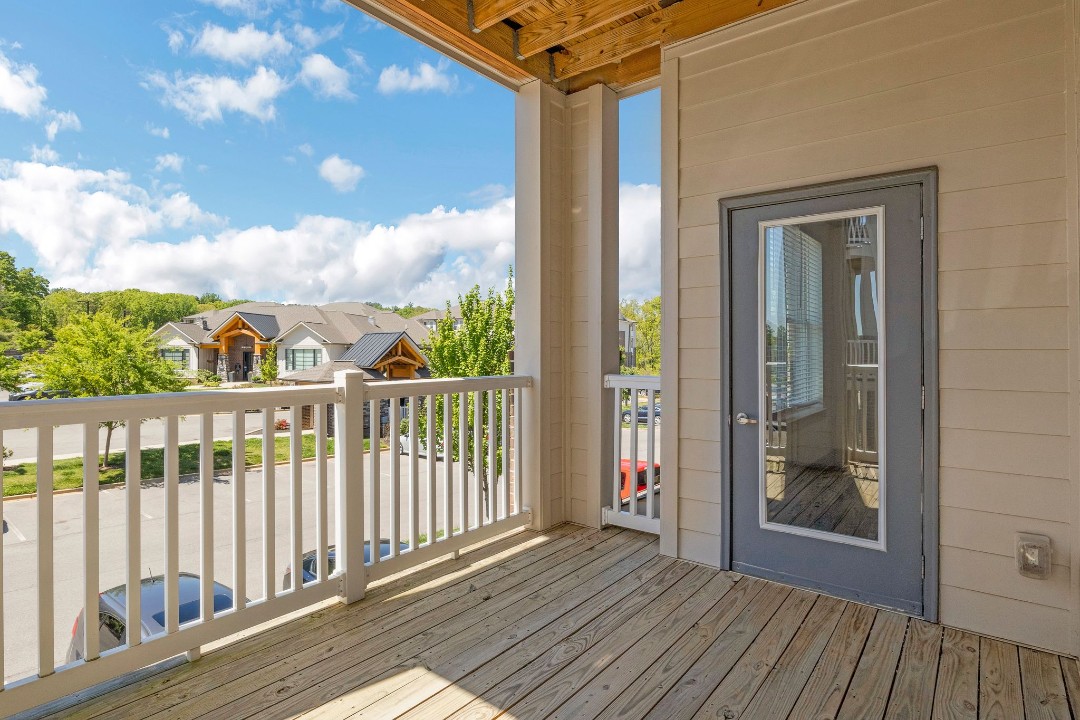 Overlook at Farragut 3210, 1BD/1BA