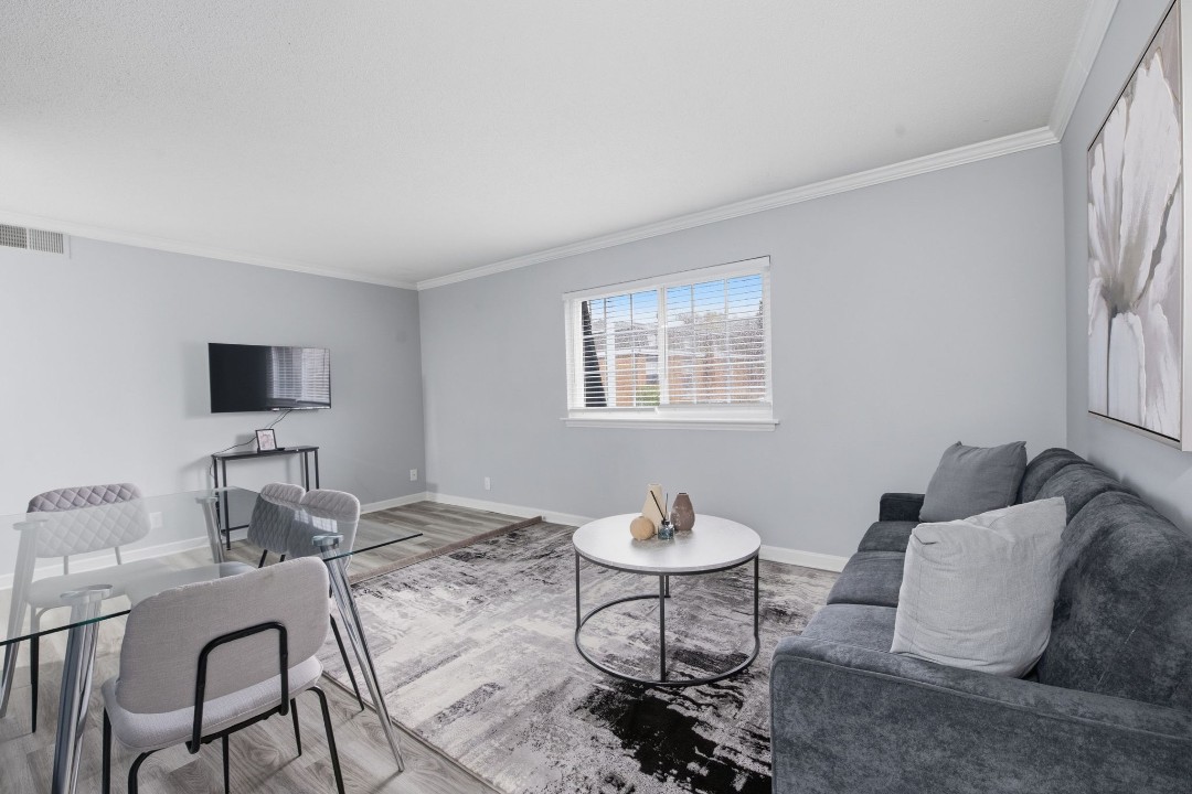 Icon Downtown Durham 7J · Unit 1/1
