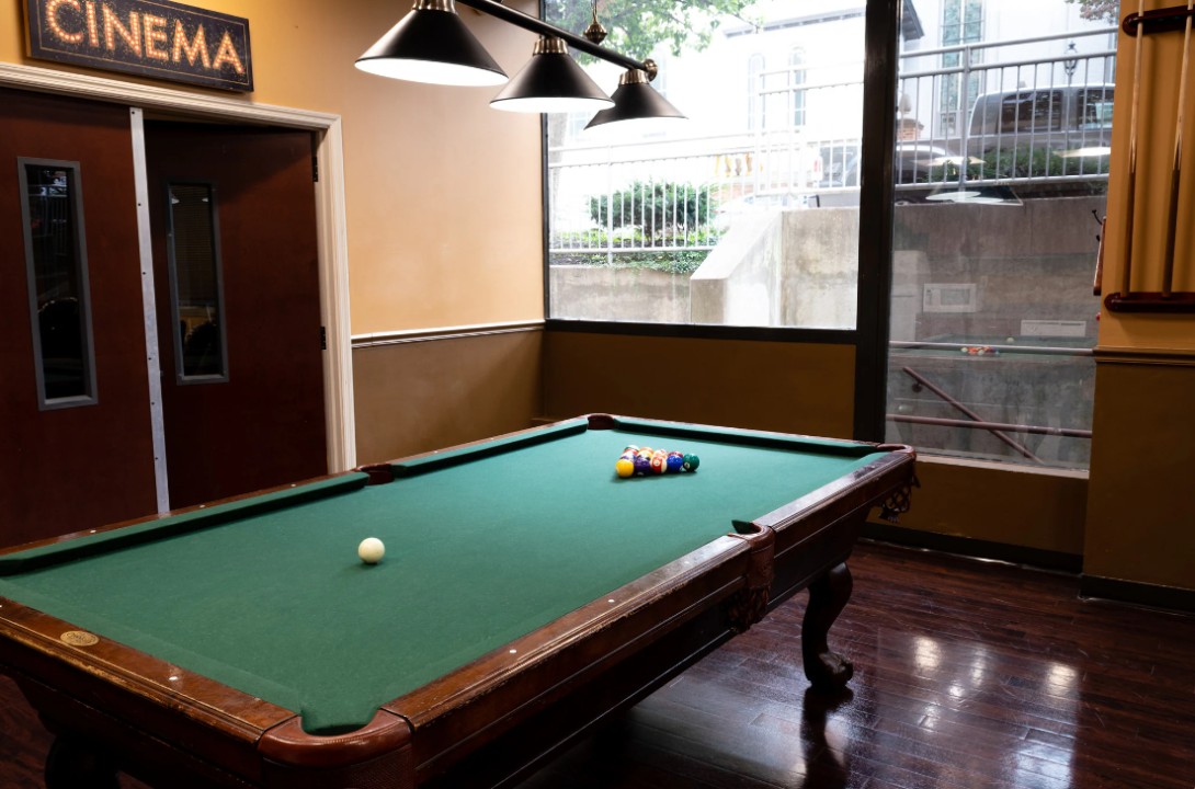 Pa Place 1802, 2br