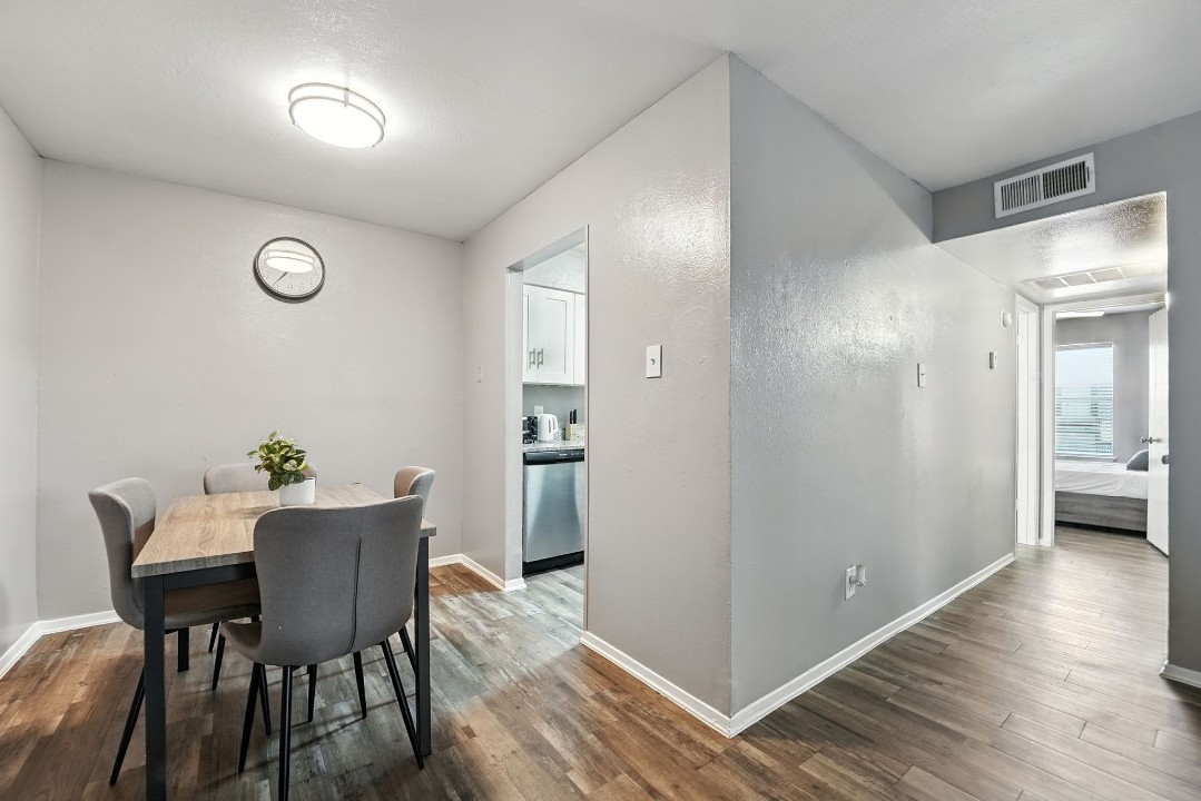 Eureka village · Unit 225 2/1