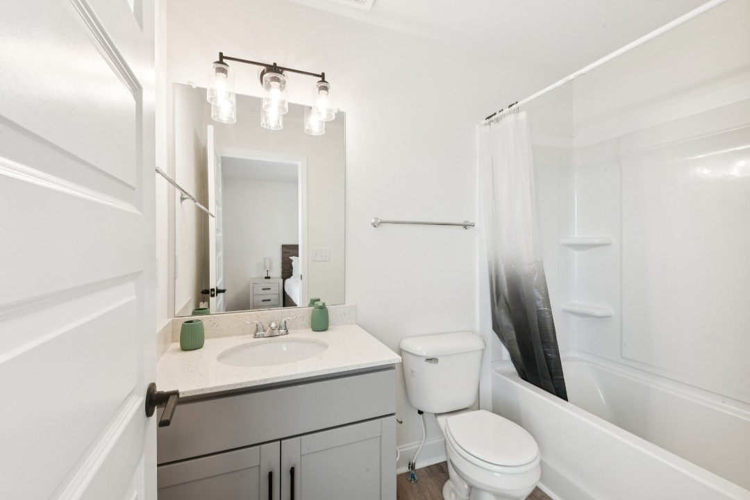 Arte Luxury townhomes E2 2/2.5
