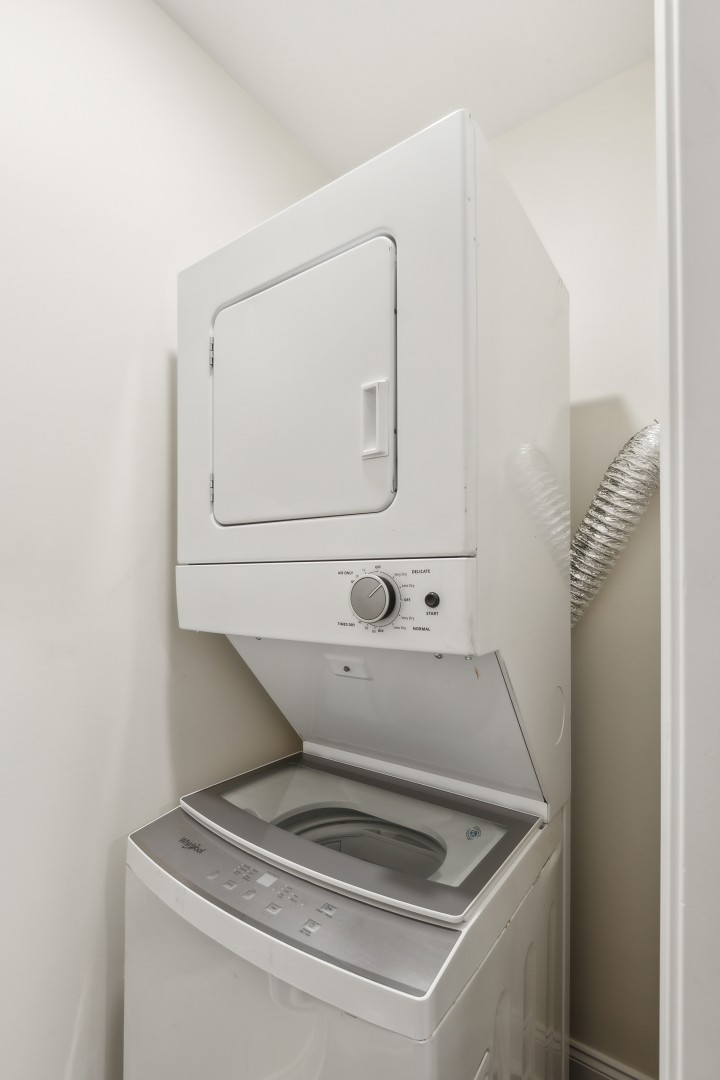 Alto · Unit D8 2bd/2.5 bth