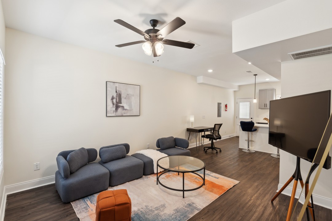 Alto · Unit B5 2bd/2.5 bth