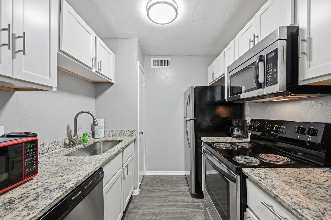 Eureka village · Unit 224 1/1