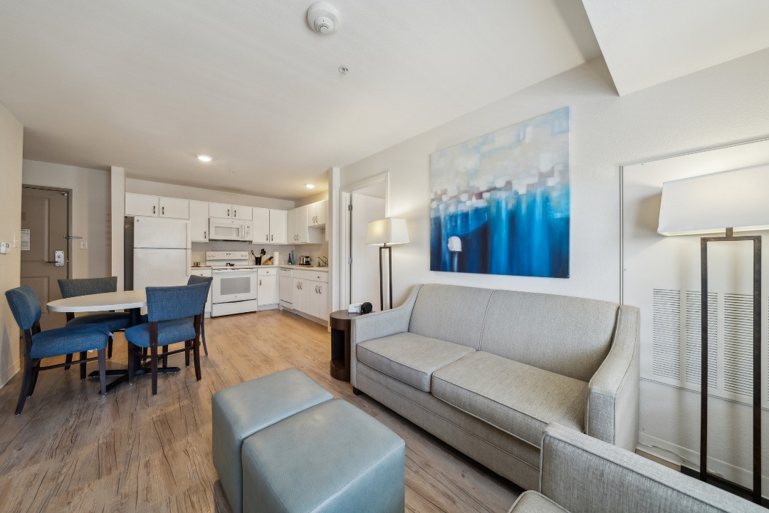 Simplicity At the Rim · Unit 1421 2/2