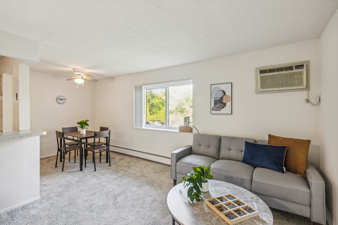 Midtown Towers 3012, · Unit 1/1
