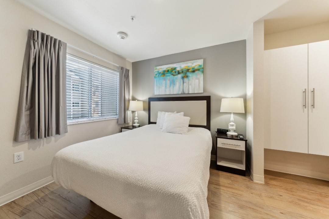 Simplicity At the Rim · Unit 1307  1/1