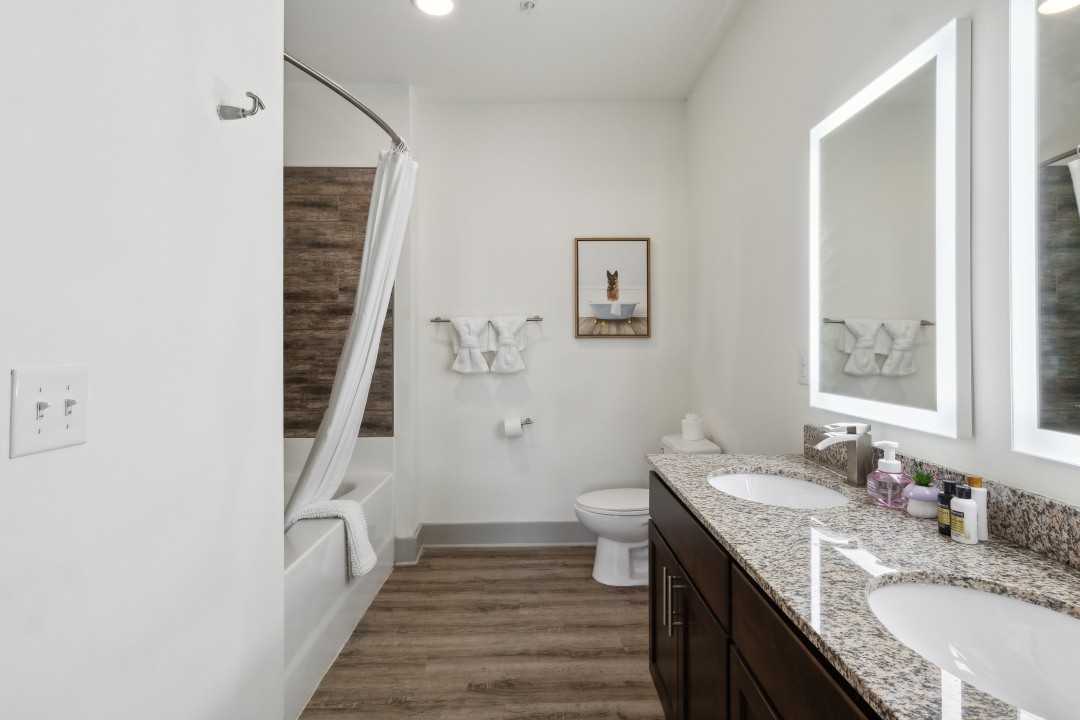 Overlook at Farragut 4302, · Unit 2/2