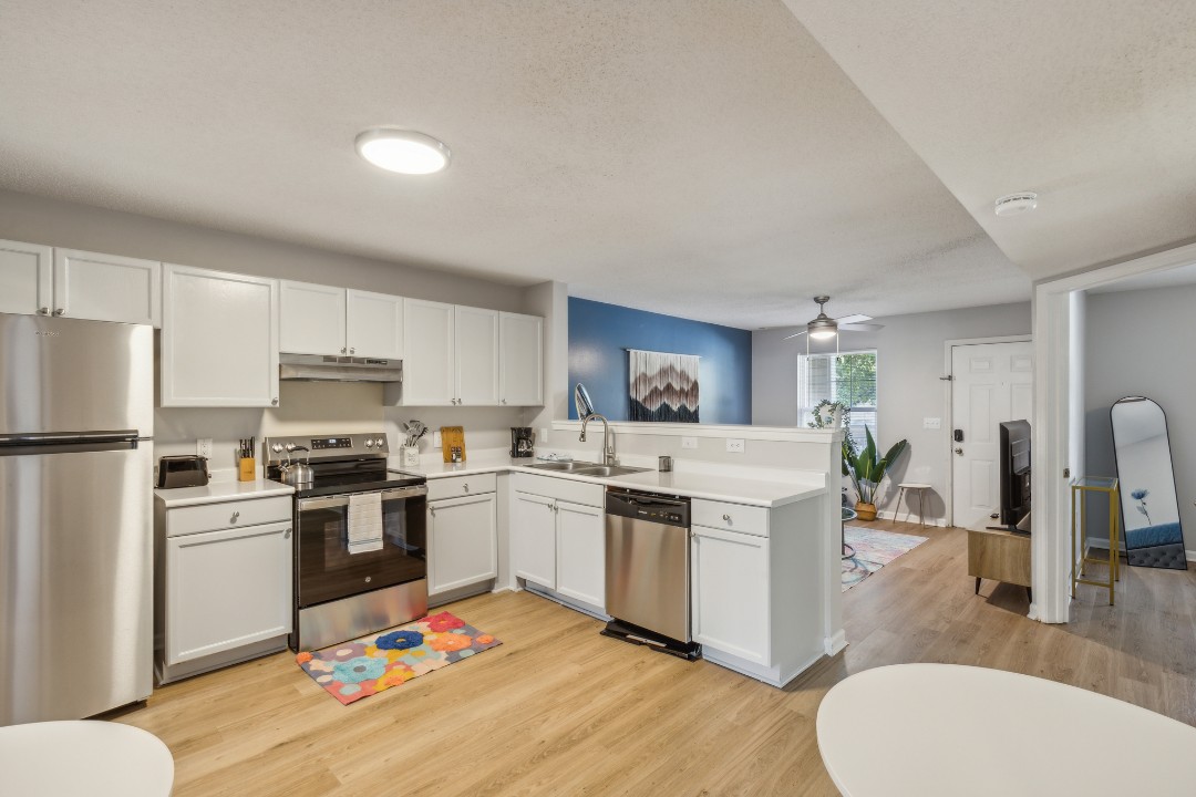 Carlson Bay, 3504-102, · Unit 2/2