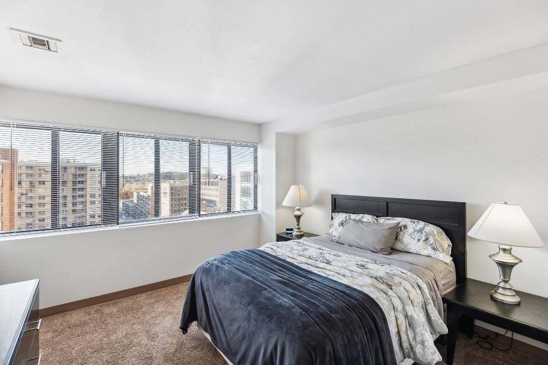 Pa Place 1114, 1br