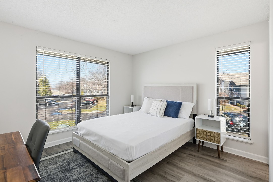 Taylor at 502 · Unit unit 2201-201 2/2