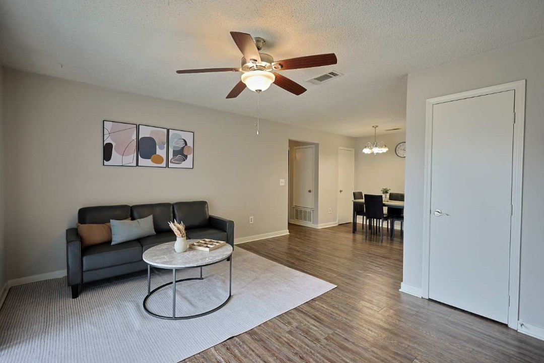 Northtown 4B · Unit 2/2