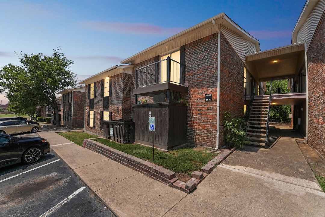 Eureka village · Unit 249 1/1