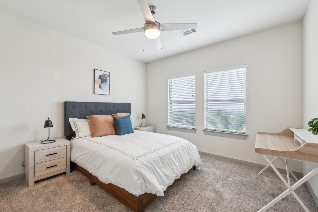 1 Bedroom · Signature layout