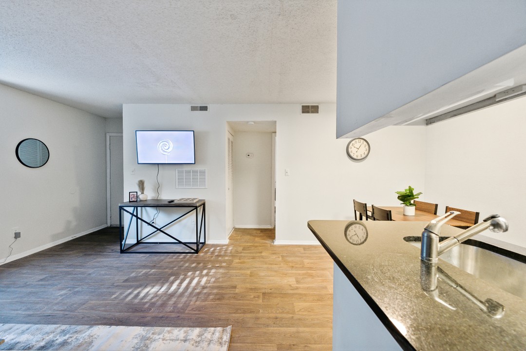 Northcliffe · Unit 404 1/1
