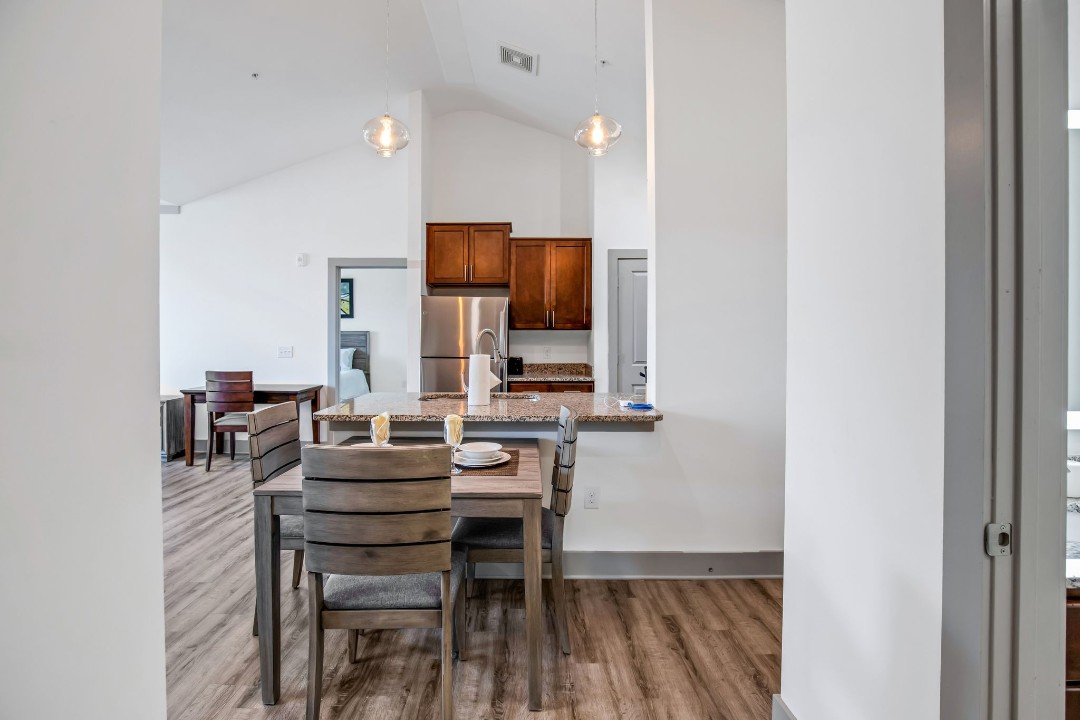 Overlook at Farragut 6301, · Unit 2/2
