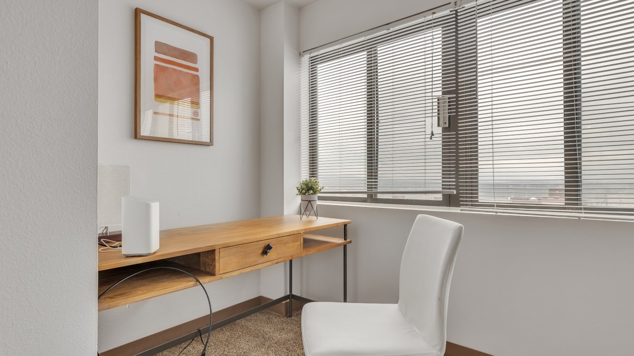 Pa Place 1606, 1br