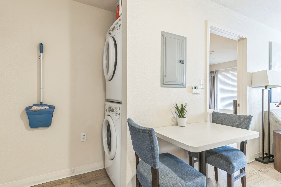 Simplicity At the Rim · Unit 1317 1/1