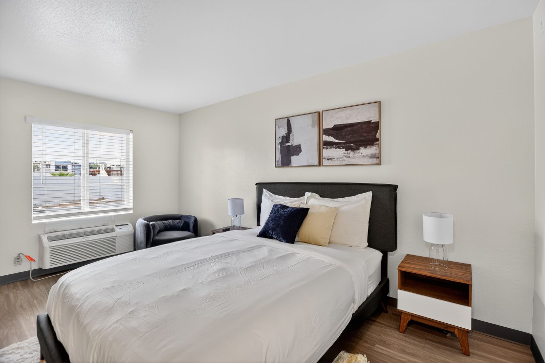 Spectra Paradise Studios · Unit 321