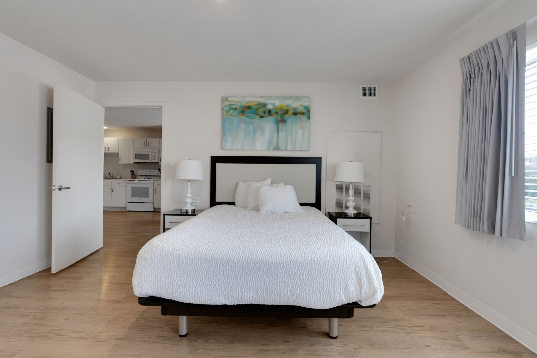 Simplicity At the Rim · Unit 1210  1/1