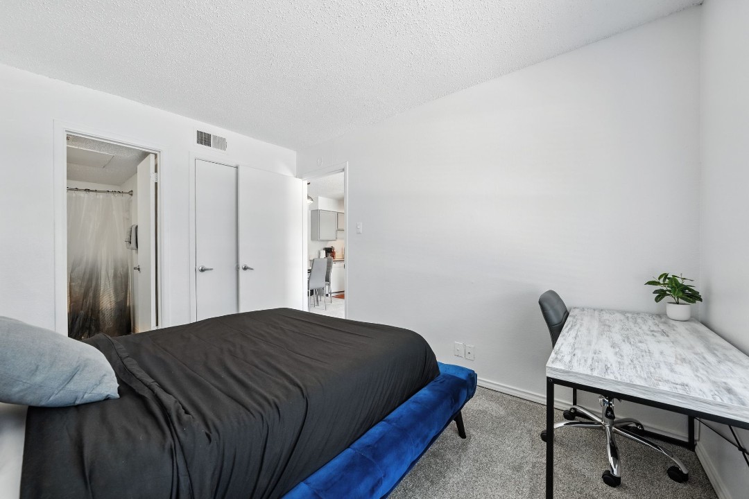 Mueller Flats · Unit 314 1/1
