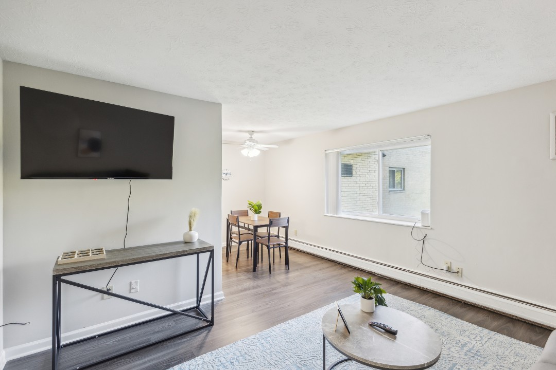 Midtown Towers 3020, · Unit 1/1