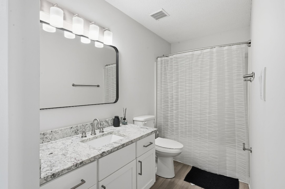 Taylor at 502 · Unit unit 2301-202 1/1