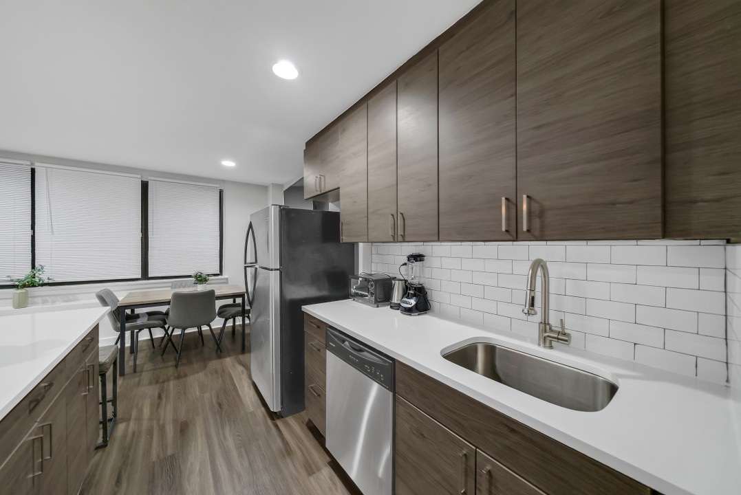 Avenue · Unit A821 2Br