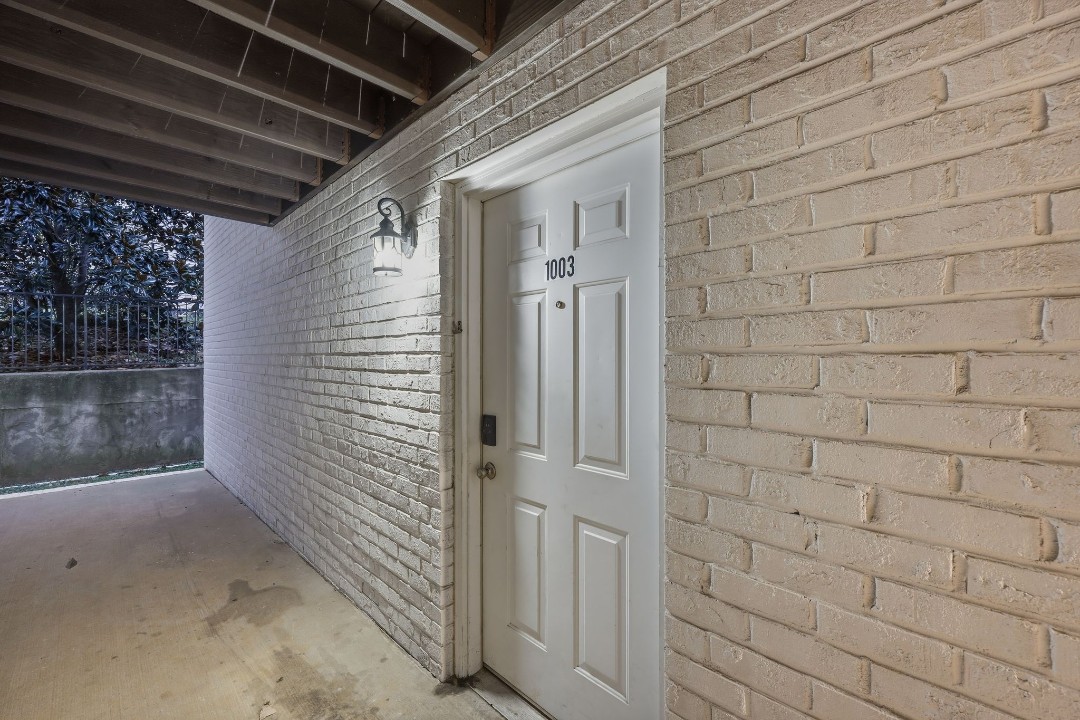 Highland Park apartments · Unit 1003 2/2
