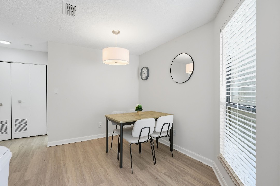 Taylor at 502 · Unit unit 2301-202 1/1
