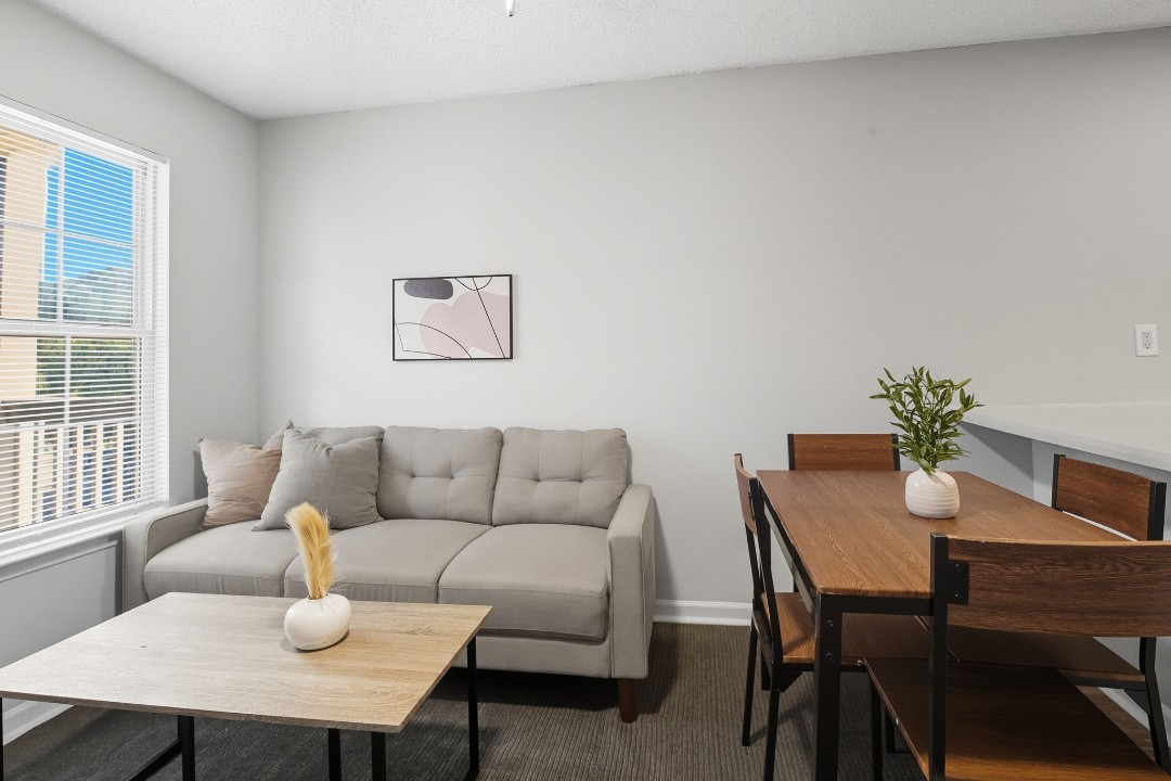 Meadowbrook 254-301 1bd/1bd