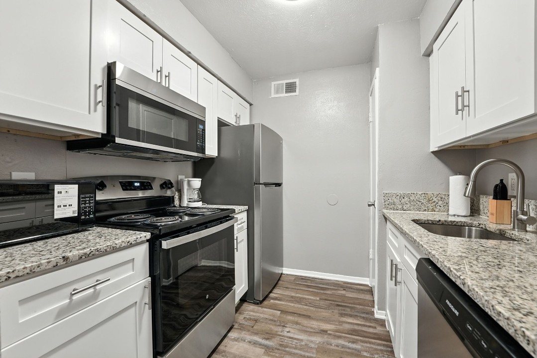 Eureka village · Unit 227 2/1