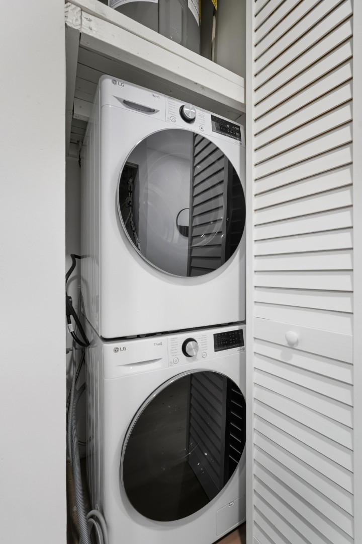 Carriage House C307 · Unit 1/1