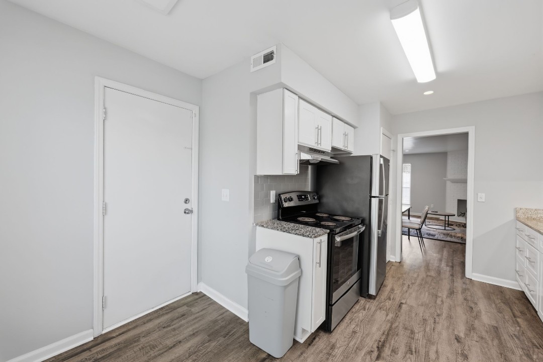 The Domain Apartments 4922B · Unit 1/1