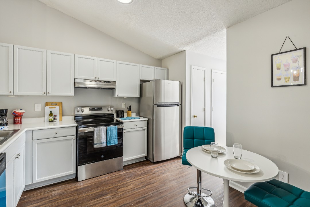 Carlson Bay, 3508-304, · Unit 2/2