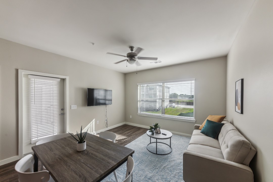 Smart Living Cypress Creek, 9206, · Unit 1/1