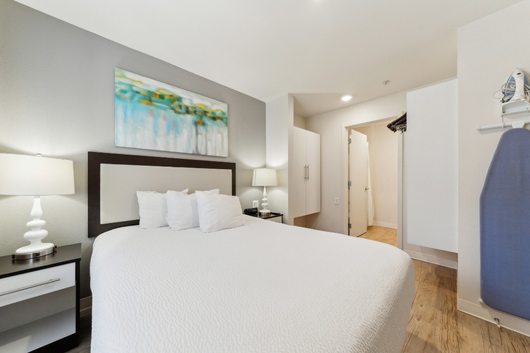 Simplicity At the Rim · Unit 1307  1/1