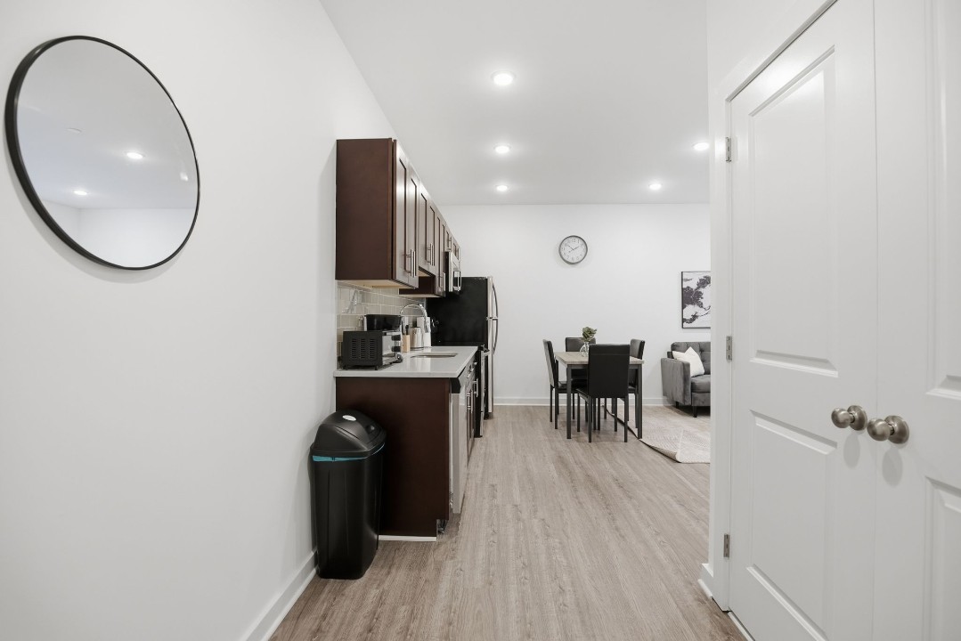 Fairmount Square 1528-3D · Unit 1/1