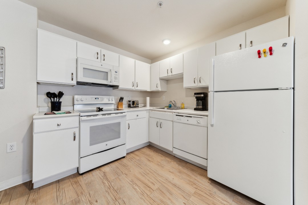 Simplicity At the Rim · Unit 1307  1/1
