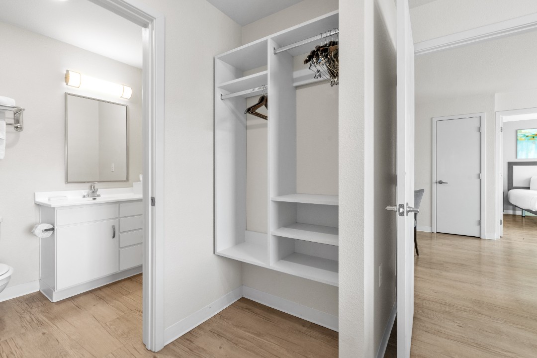 Simplicity At the Rim · Unit 1214  2/2