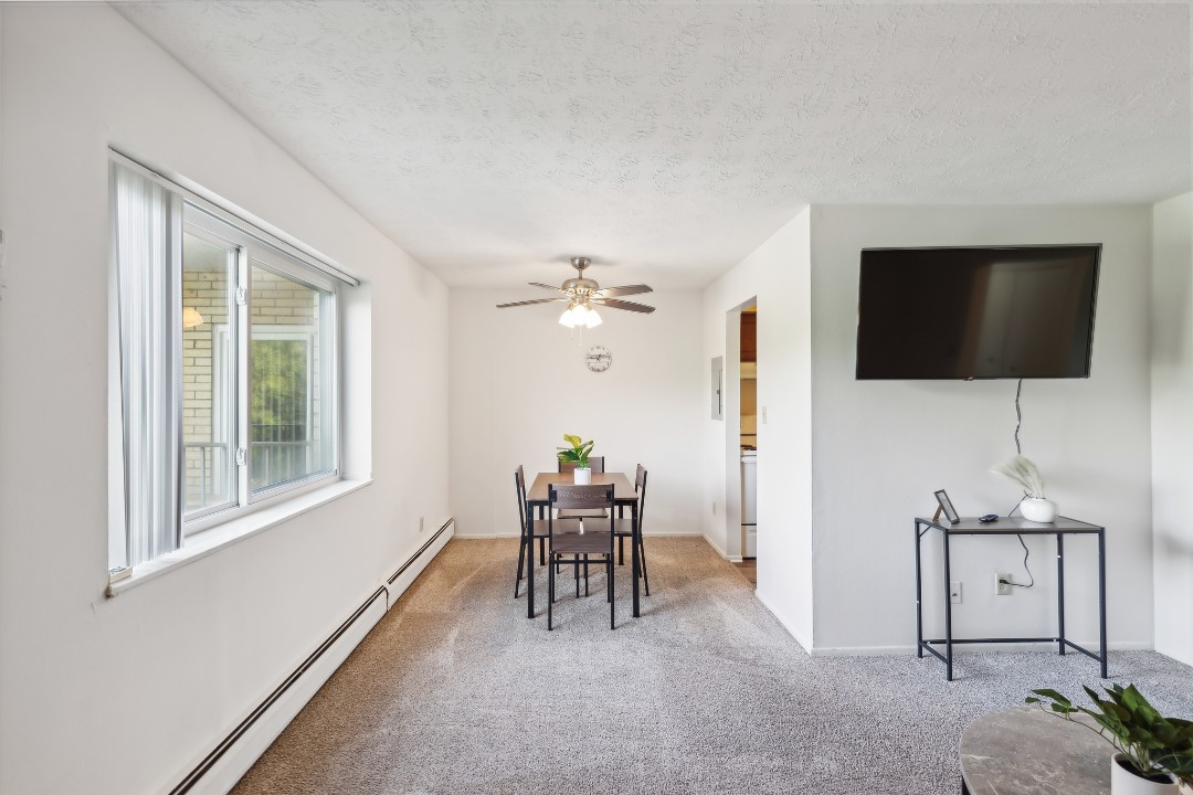 Midtown Towers 3217, · Unit 1/1