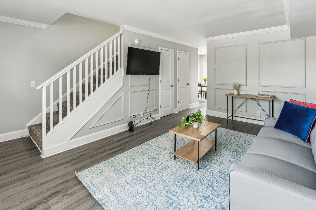Brentwood Hills, D6 - · Unit 2/2