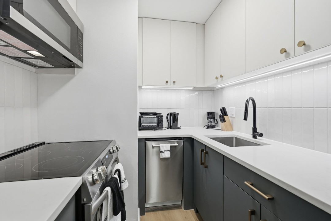 Carriage House C416 · Unit 1/1
