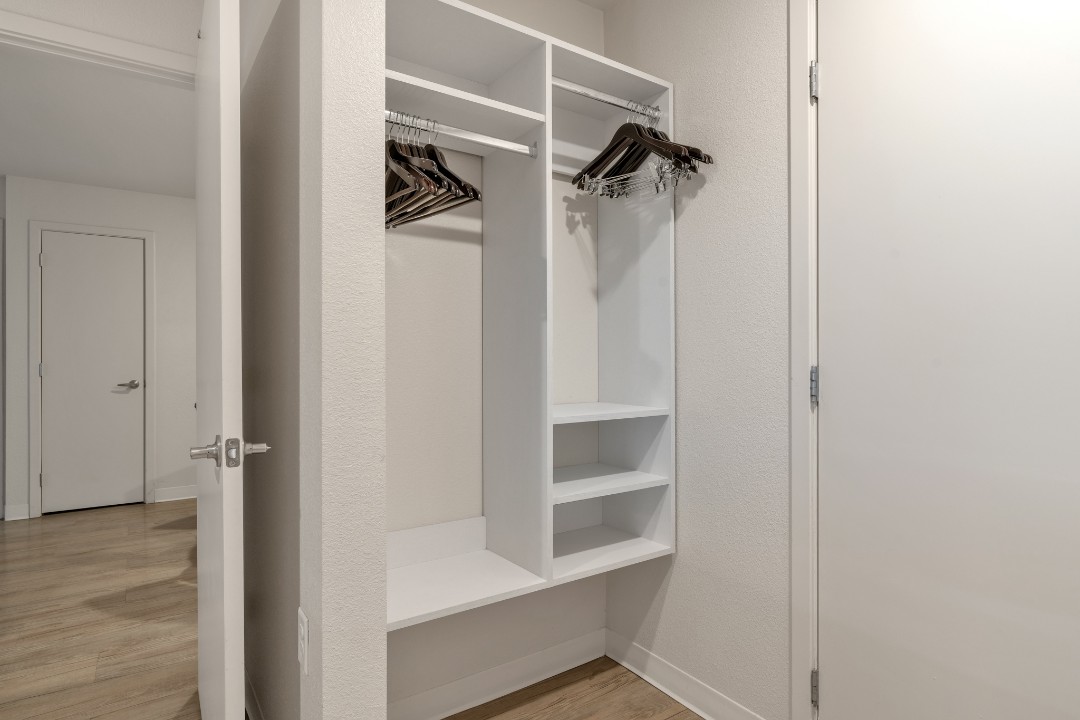 Simplicity At the Rim · Unit 1321 2/2
