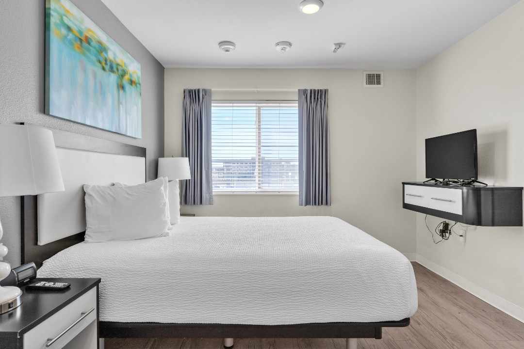 Simplicity At the Rim · Unit 1302 3/2