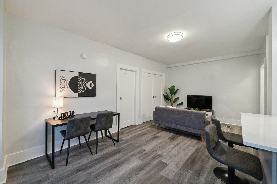 Fairfax Apartments · Unit 425