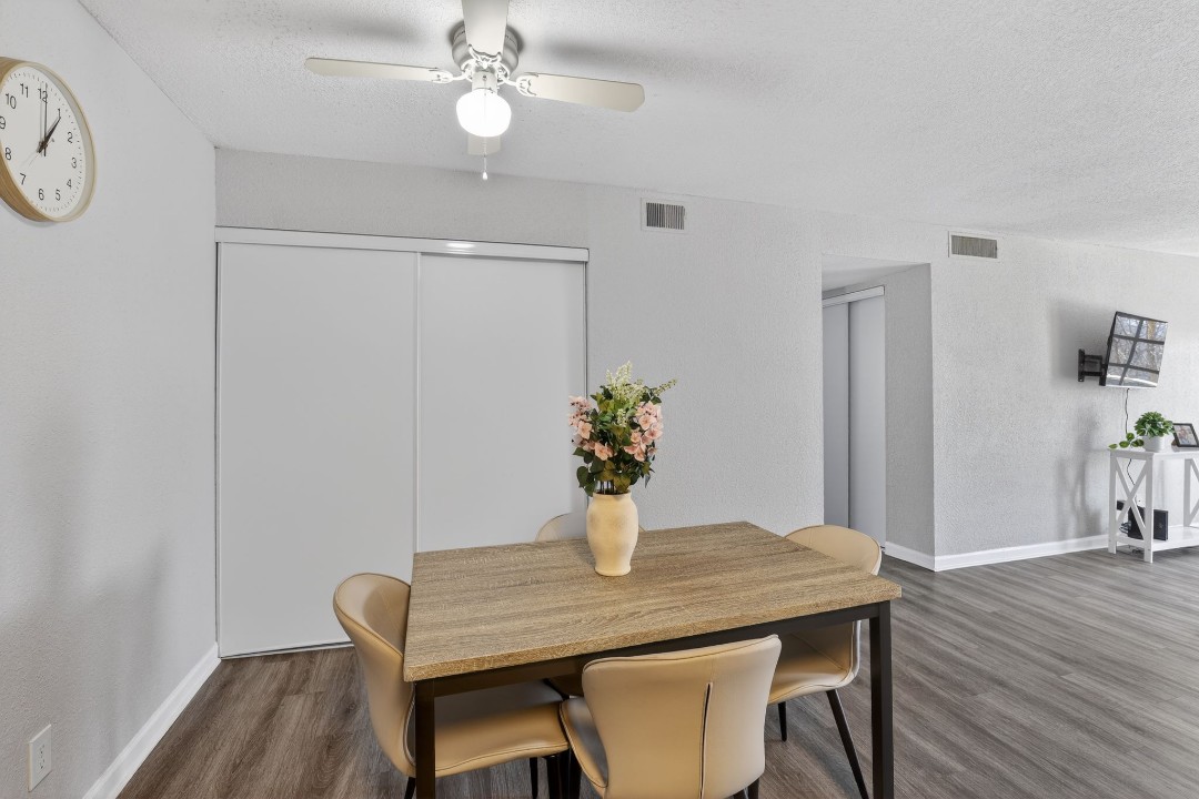 Hillcrest 5403F · Unit 2/1