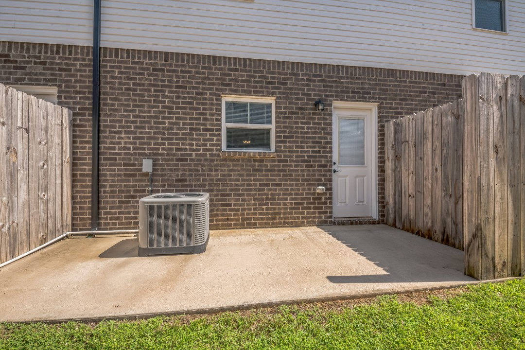 Arte Luxury townhomes D7 2/2.5